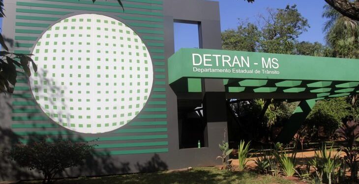 Detran-MS informa funcionamento das agências no período de Natal e Ano-Novo
