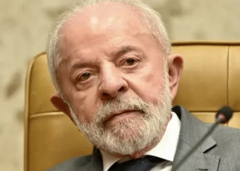 Lula sanciona LDO de 2026 e veta aumento do fundo partidário