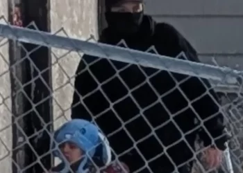 ICE detém ao menos quatro menores no Minnesota e gera indignação nos EUA