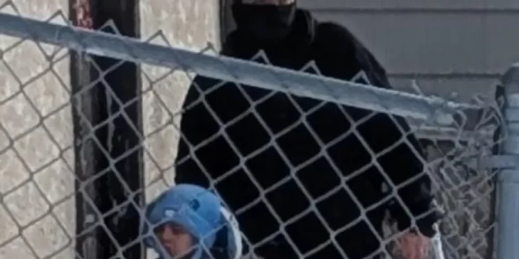 ICE detém ao menos quatro menores no Minnesota e gera indignação nos EUA