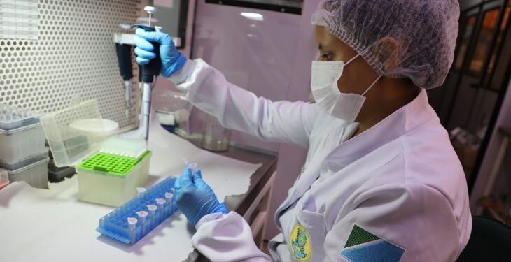 Polícia Científica amplia em 170 vezes banco genético em dez anos e mantém certificação internacional