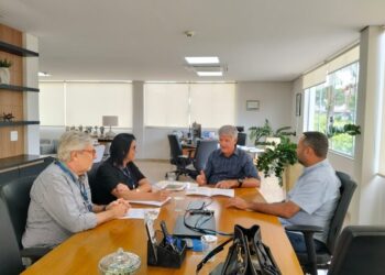 Reunião na Sanesul define encaminhamentos para saneamento do Jardim Alegre