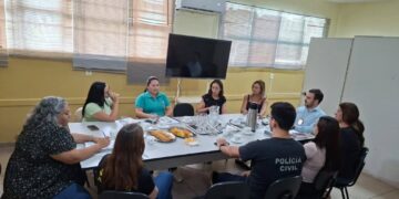 Rede de proteção de Camapuã debate acolhimento familiar em reunião mensal