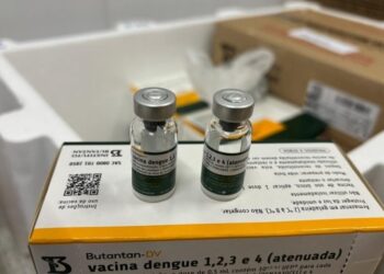 Costa Rica inicia vacinação contra dengue para equipes da atenção básica com 86 doses