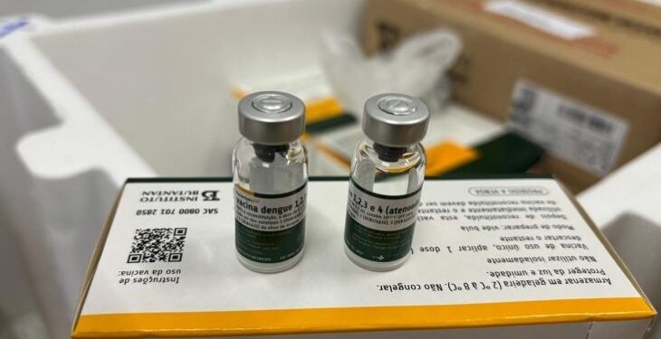 Costa Rica inicia vacinação contra dengue para equipes da atenção básica com 86 doses