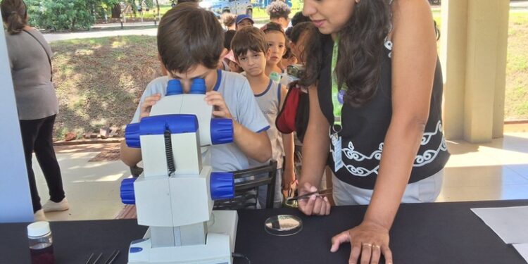 Humap realiza atividades para popularização da ciência durante o COP15 POP da UFMS
