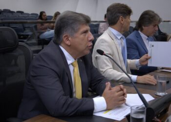 Lidio Lopes propõe parceria para melhorar sinalização em pontos críticos de Novo Horizonte do Sul