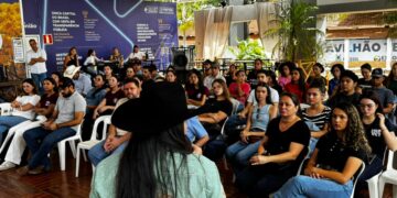 Curso na Expogrande ensina cuidados no nascimento de potros