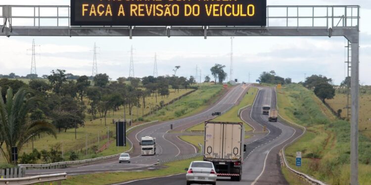 Dia do Trabalhador: Motiva Pantanal prevê mais de 265 mil veículos na BR-163/MS em feriado