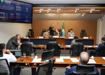CCJR aprova campanha “Outubrinho Rosa” e projeto segue tramitação na Assembleia de MS