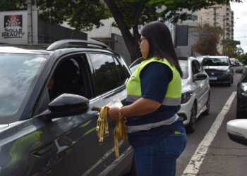Agetran intensifica ações do Maio Amarelo e orienta motociclistas em Campo Grande