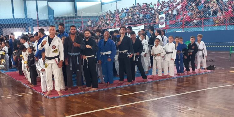 Atletas de Alcinópolis brilham no 3º Open Coxim de Jiu-Jítsu