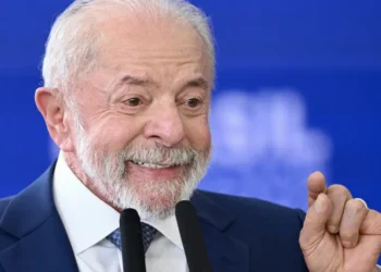 Datafolha: 70% dos brasileiros veem relação entre Lula e Congresso marcada por confronto