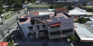 Sobe para 36 o número de mortos após forte terremoto atingir ilha nas Filipinas