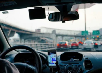 Uber atualiza lista de veículos aceitos nas categorias Black e Comfort para 2027