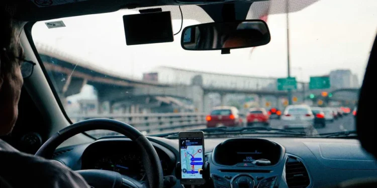 Uber atualiza lista de veículos aceitos nas categorias Black e Comfort para 2027
