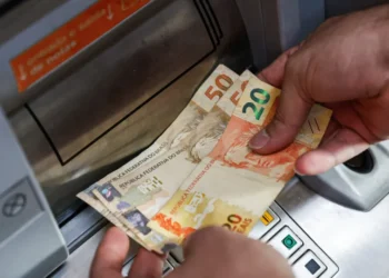 13º salário é antecipado e servidores de Conde recebem primeira parcela nesta sexta-feira