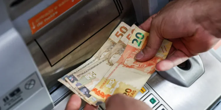 13º salário é antecipado e servidores de Conde recebem primeira parcela nesta sexta-feira