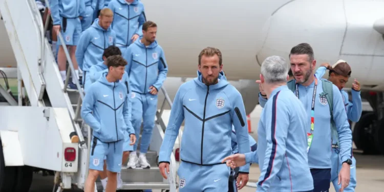 Delegação da Inglaterra tem chuteiras e pertences furtados durante preparação para a Copa nos EUA