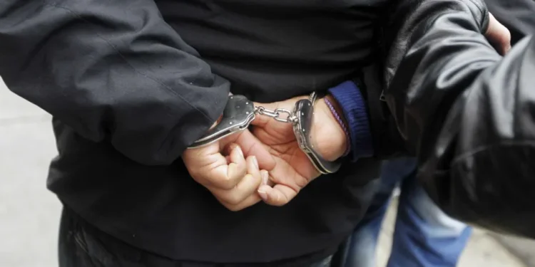 Polícia do Rio de Janeiro prende cinco suspeitos de integrar quadrilha especializada em roubos a imóveis de luxo