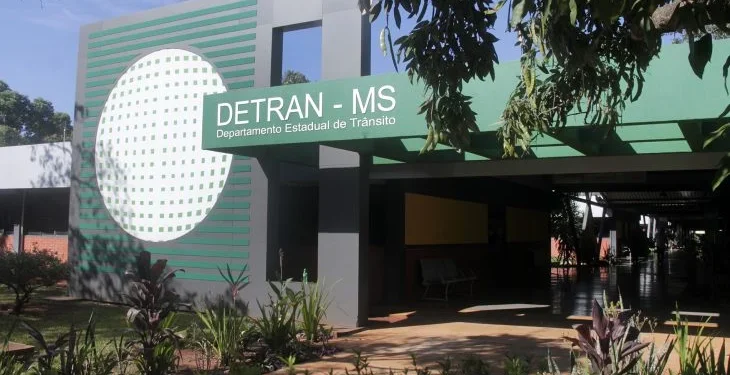 Detran-MS prevê R$ 21,9 milhões para reforçar sinalização viária em 40 municípios