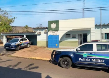 Homem é esfaqueado em praça de Camapuã e transferido para Campo Grande