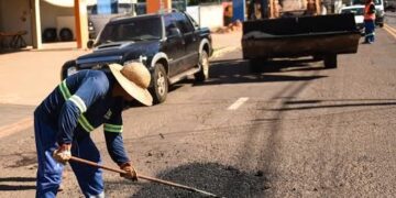 Campo Grande publica contratos de R$ 59,5 milhões para asfalto e drenagem em seis bairros