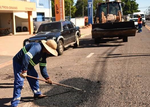 Campo Grande publica contratos de R$ 59,5 milhões para asfalto e drenagem em seis bairros