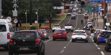 Motorista pode emitir licenciamento sem antecipar multa ainda não vencida em MS
