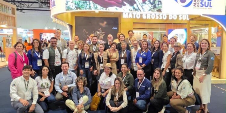 Costa Rica apresenta destino turístico a agências e operadoras em feira nacional