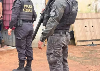 Operação investiga tráfico de drogas escondidas em cargas de minério na fronteira de MS